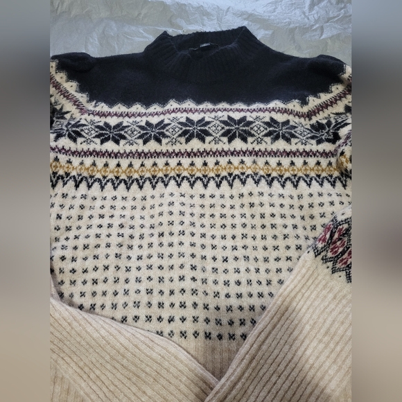 Jcrew Fair Isle Puff Sleeve Sweater in Supersoft Yarn - Picture 7 of 8